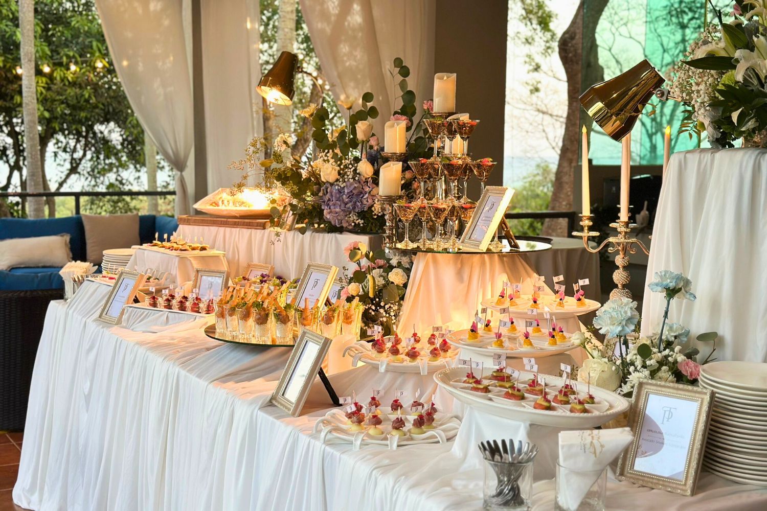 งานแต่งงานในฝันริมสระน้ำและวิวทะเลสุดโรแมนติก จ.ระยอง